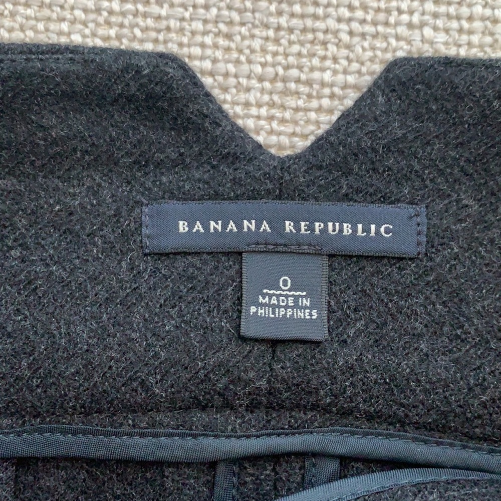 Dark gray wool skirt - Picture 2 of 4